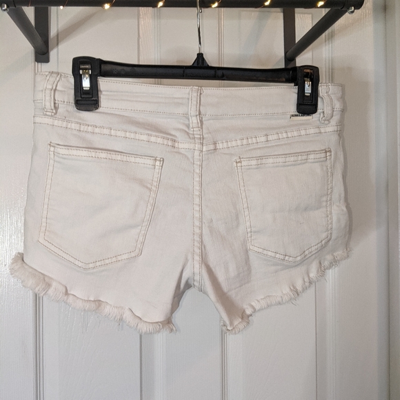 Button-Up Billabong Mid-Rise Shortie - Picture 2 of 7